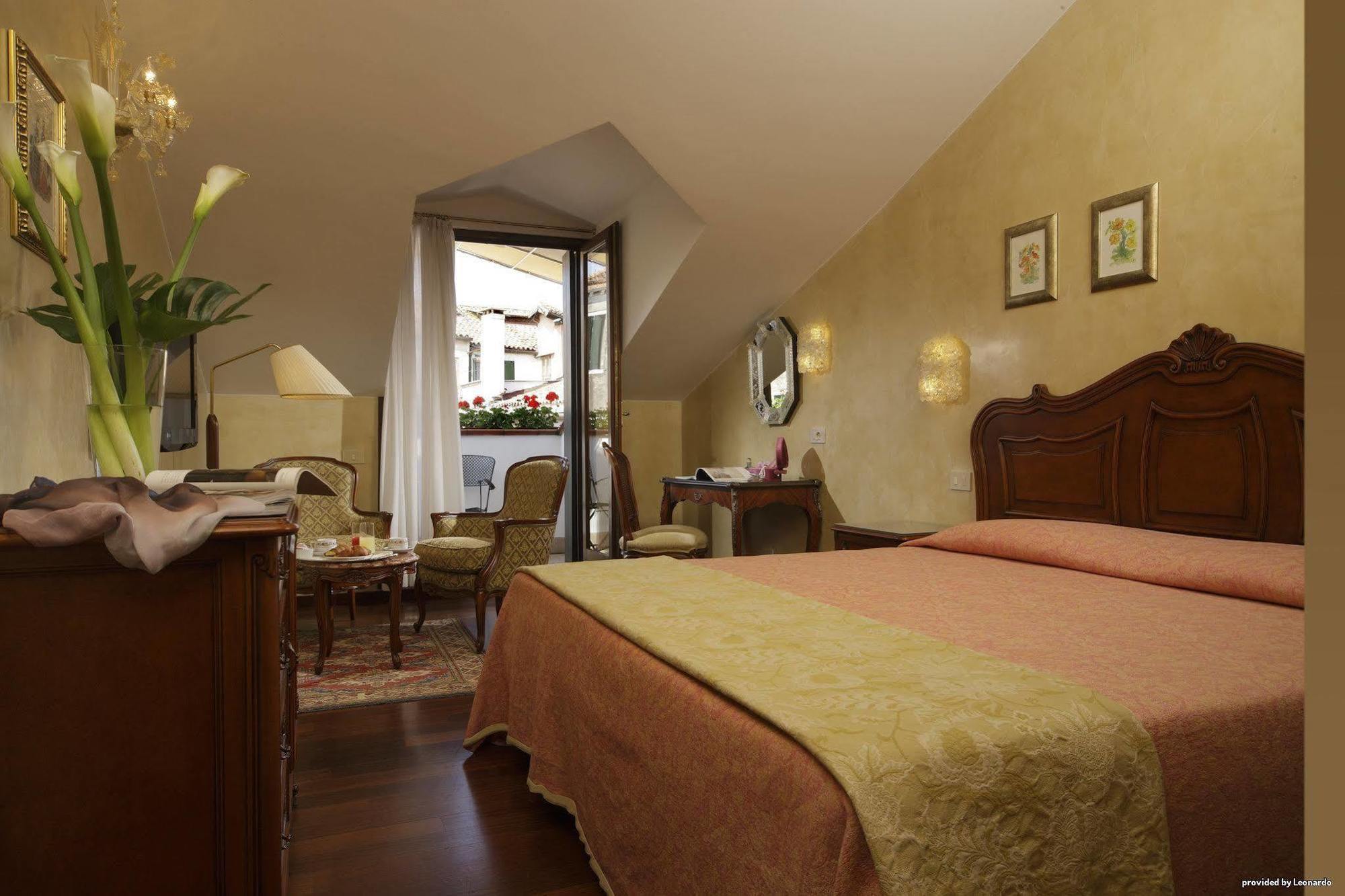Hotel Bisanzio Венеция Номер фото